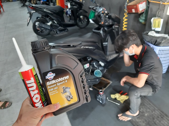 Xe air blade 150 thay nhớt bao nhiêu lít - 8