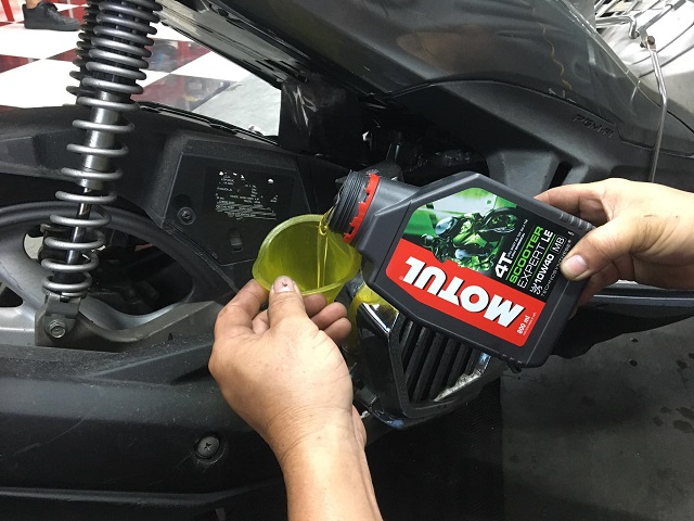 Top nhớt bán tổng hợp cho vario 160 bán chạy nhất năm 2023 - 3