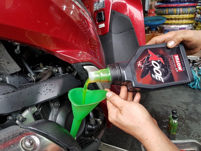 Xe sh thay nhớt bao nhiêu lít - 4
