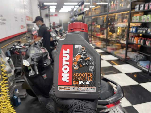 Xe tay ga beat 110 có nên thay nhớt hãng honda không - 3