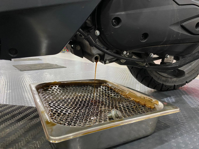 Xe honda beat 110 thay nhớt động cơ bao nhiêu lít - 2