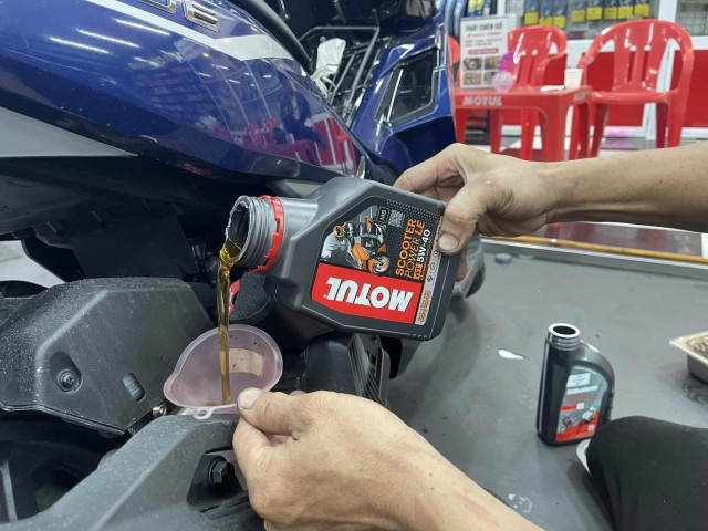 Chọn mua nhớt cho xe air blade 160 nên thay loại nào tốt nhất - 2