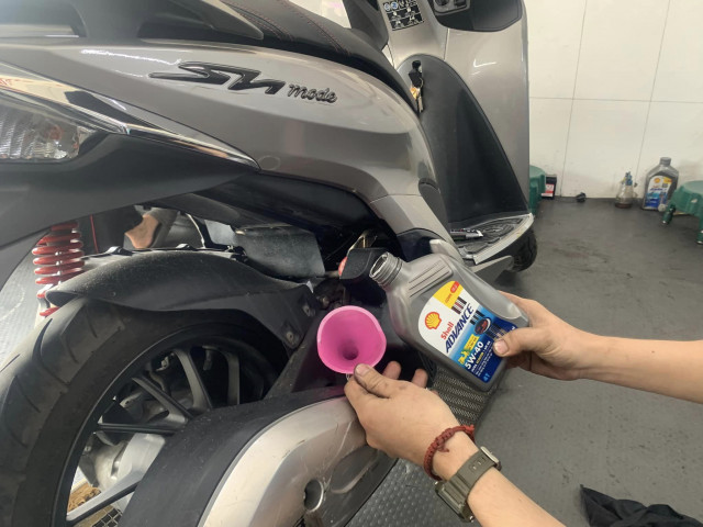 Cuối năm thay nhớt gì tốt cho sh mode để chuẩn bị về quê đón tết - 3