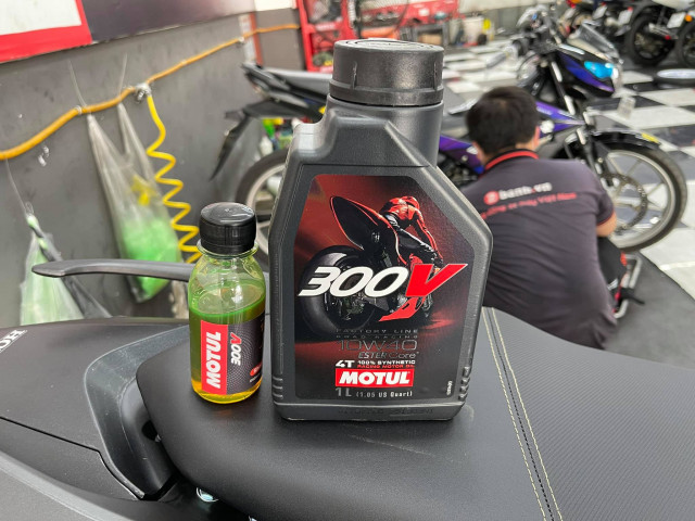 Cuối năm thay nhớt gì tốt cho pcx để chuẩn bị về quê đón tết - 2