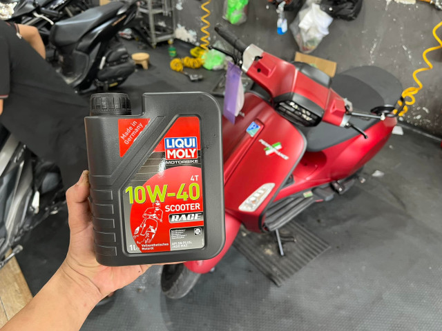 Dung tích nhớt xe vespa sprint bao nhiêu nên thay loại nào tốt - 7