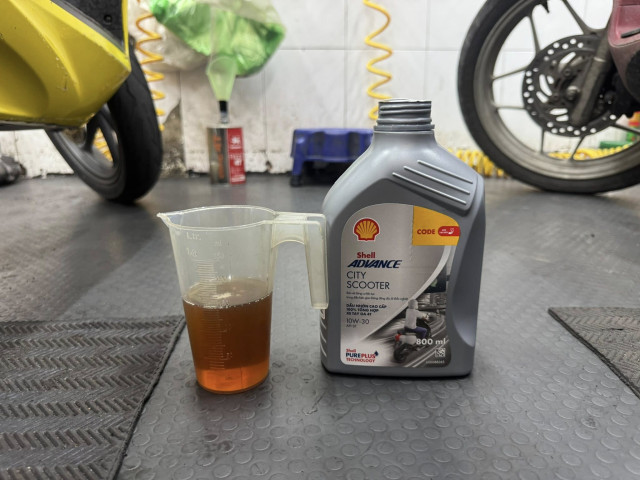 Xe vision thay nhớt shell city scooter 10w30 có phù hợp không - 2