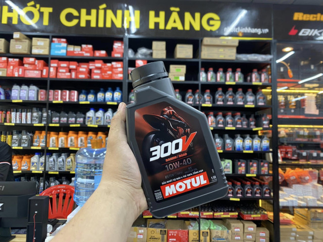 Thay nhớt motul 300v cho sh có tốt không mua ở đâu uy tín - 2