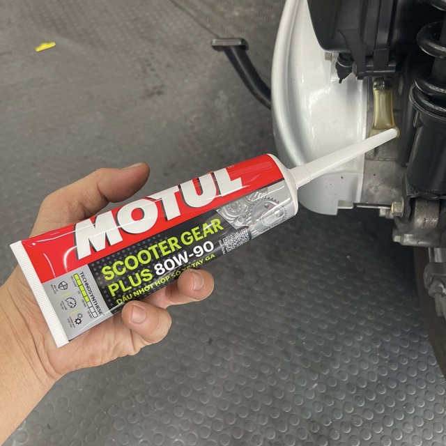 Motul scooter gear plus - 1