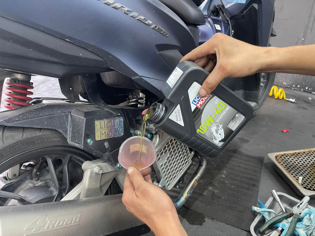 Liqui moly motorbike scooter mb 10w40 - 4