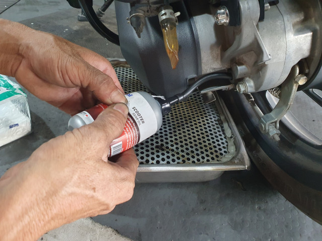 Nhớt láp hộp số mobil super moto 80w90 120ml - 2