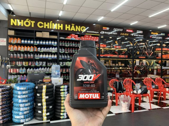 Exciter 155 thay nhớt motul 300v racing road đi được bao nhiêu km - 2