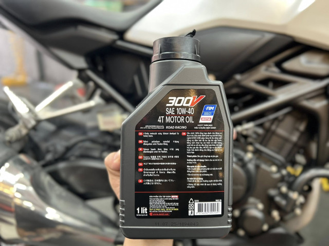 Nhớt motul 300v racing road sản xuất ở đâu - 2