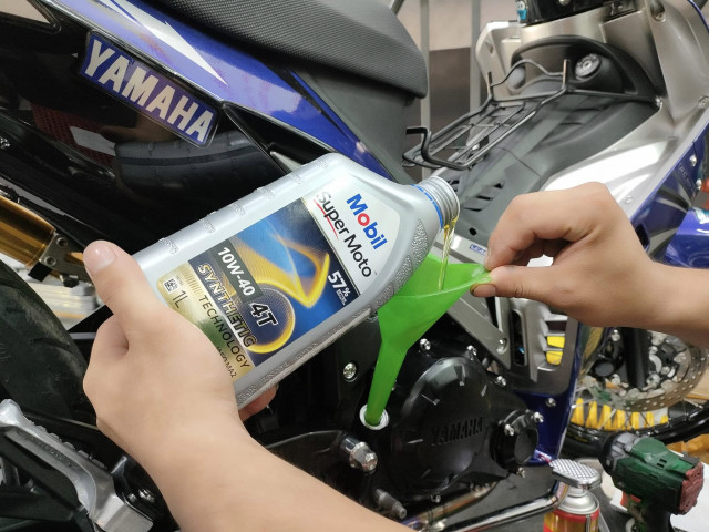 Mobil super moto 10w40 1l - 2
