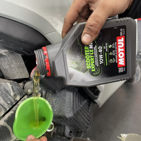 Motul Scooter Expert LE 10W40 0.8L
