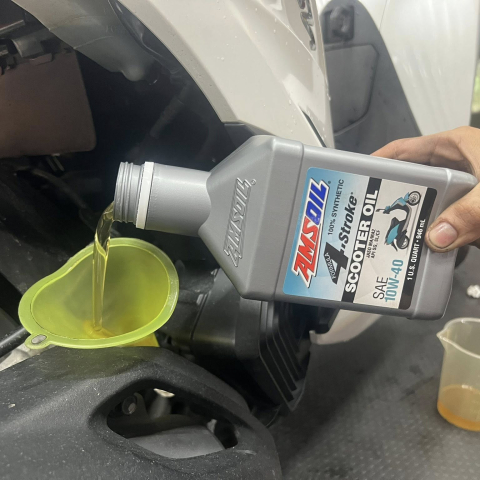 Amsoil 10W40 Synthetic Scooter