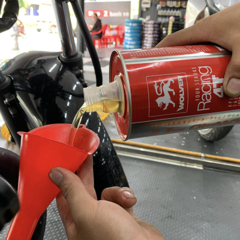 Wolver Racing 4T 10W40