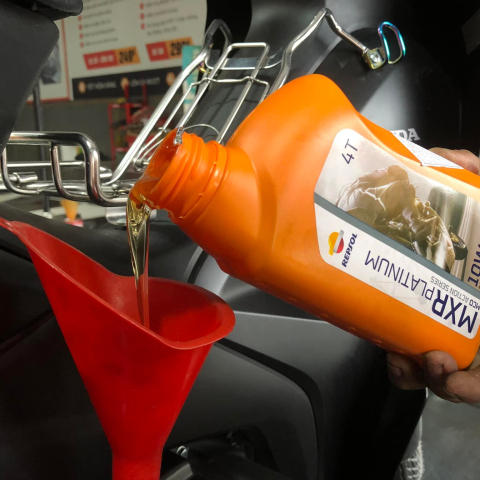 Repsol MXR Platium 10W40 0,8L