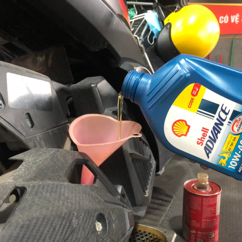 Shell Advance AX7 Scooter 10W40 0.8L