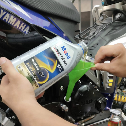 Mobil Super Moto 10W40 1L